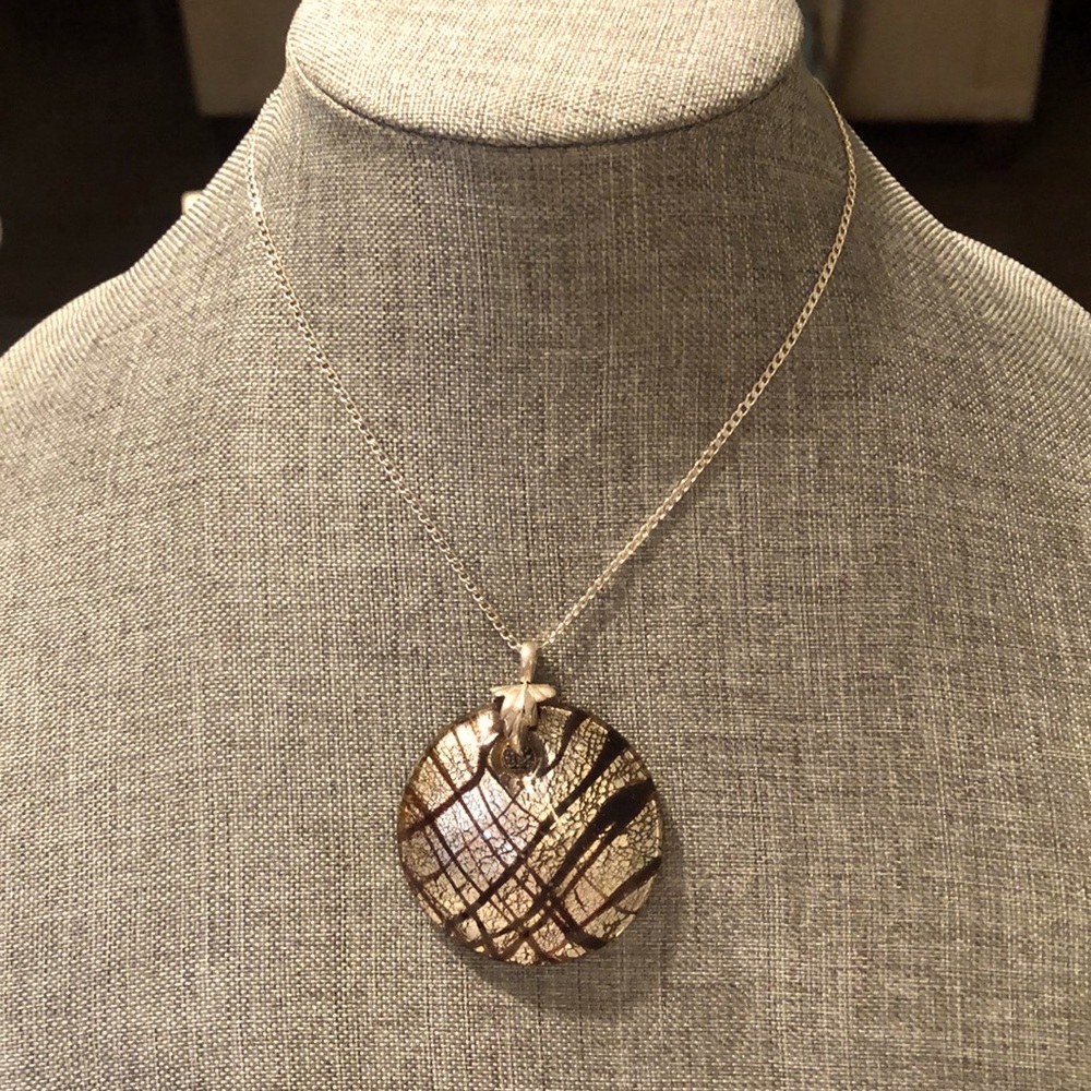 Sterling silver 16” chain with round glass pendant attached with SS leaf bail.